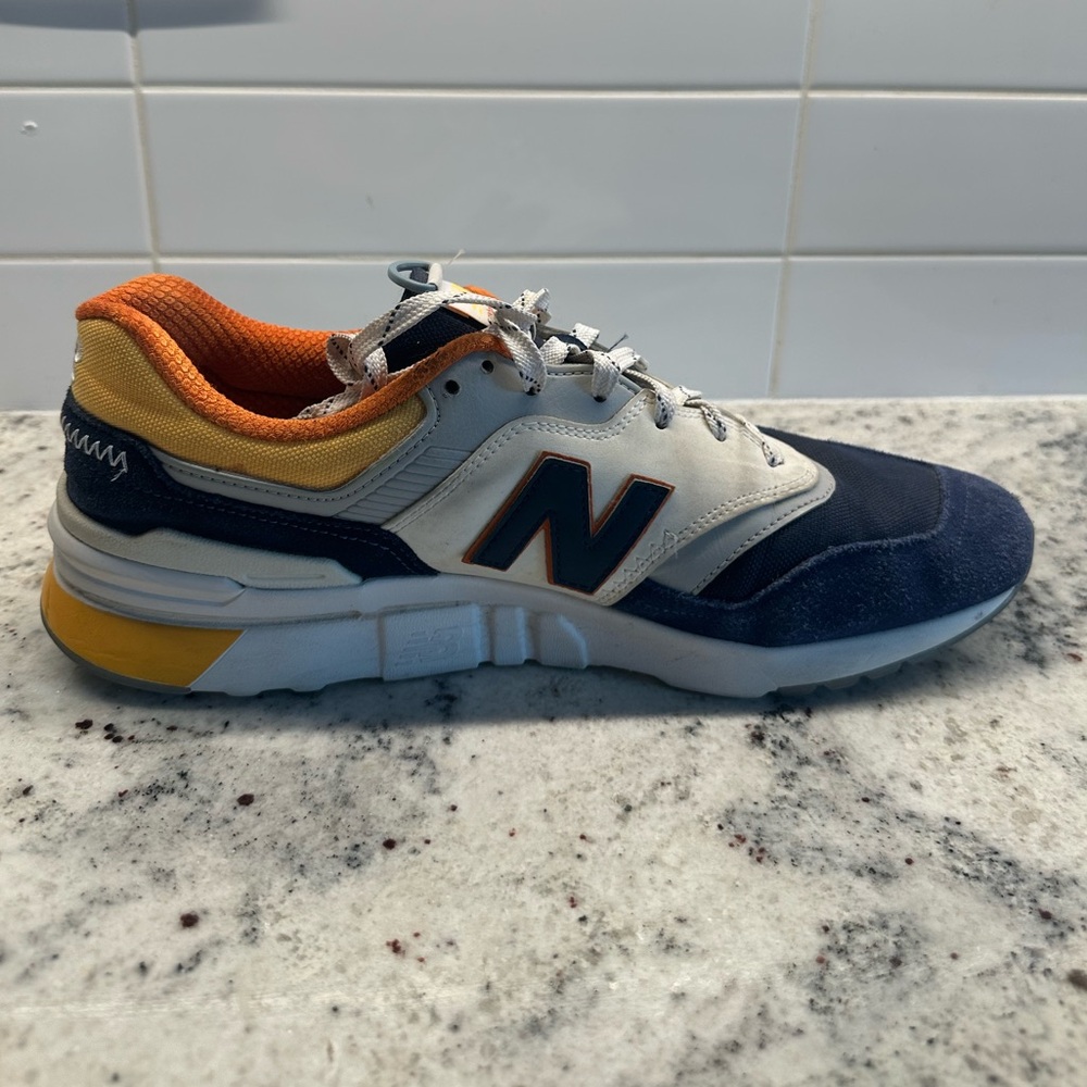 New Balance 997h Athletic Shoe